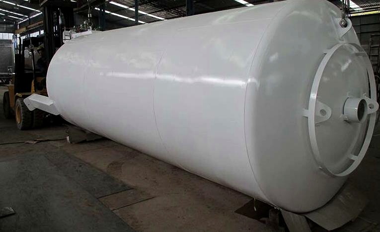 Tanques metálicos y en fibra de vidrio